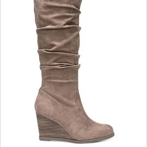 Dr Scholl’s suede knee high boots. New. size 11.